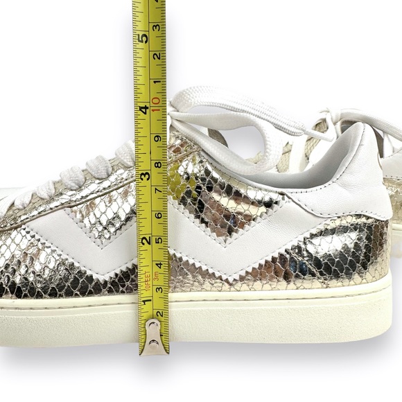 Stuart Weitzman Daryl Metallic Snake Embossed Leather Sneaker Gold Size 7.5B - Picture 12 of 14